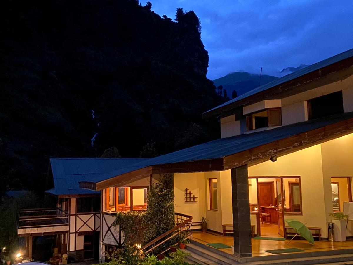 Solang Valley Resort Manāli Eksteriør bilde