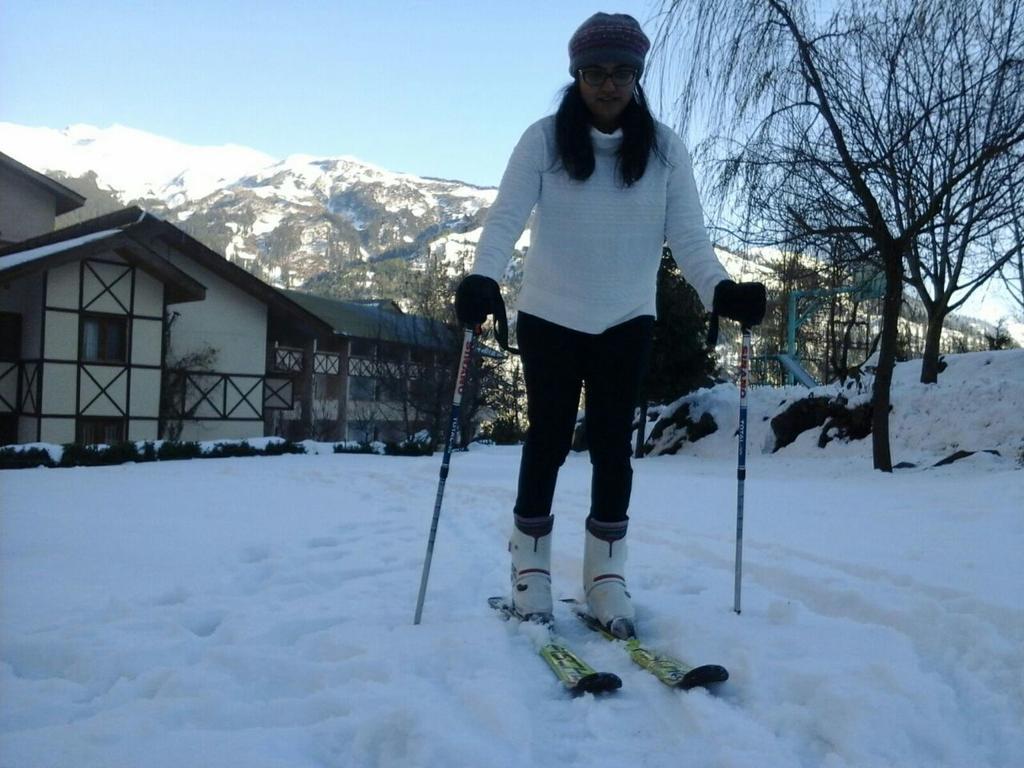 Solang Valley Resort Manāli Eksteriør bilde