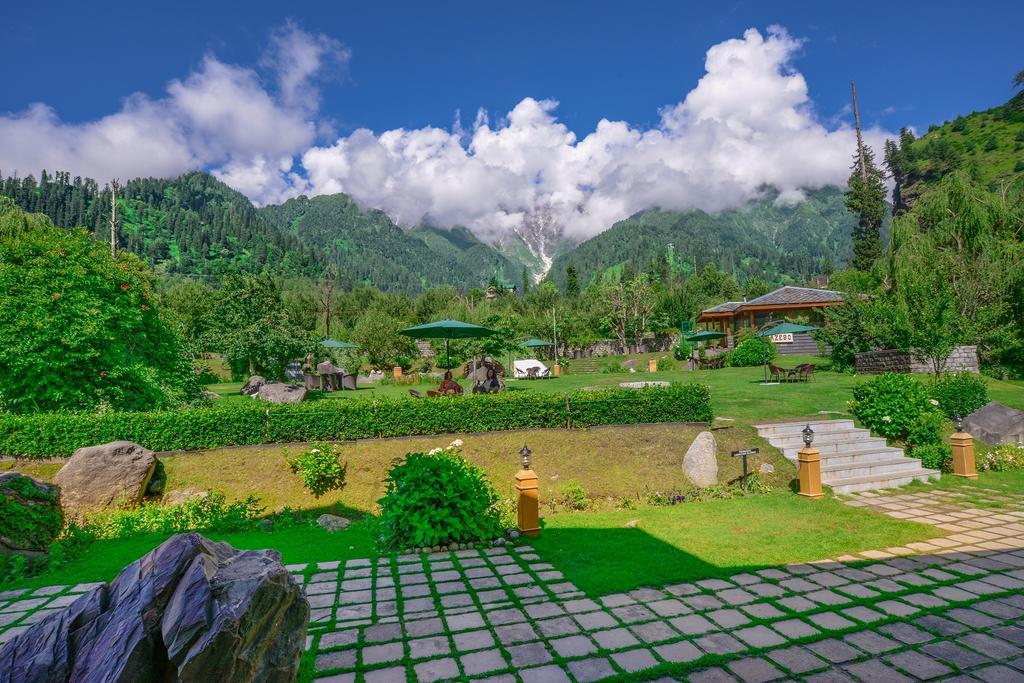 Solang Valley Resort Manāli Eksteriør bilde