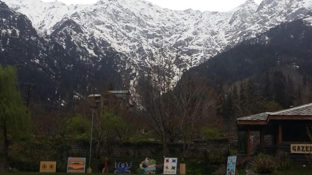 Solang Valley Resort Manāli Eksteriør bilde