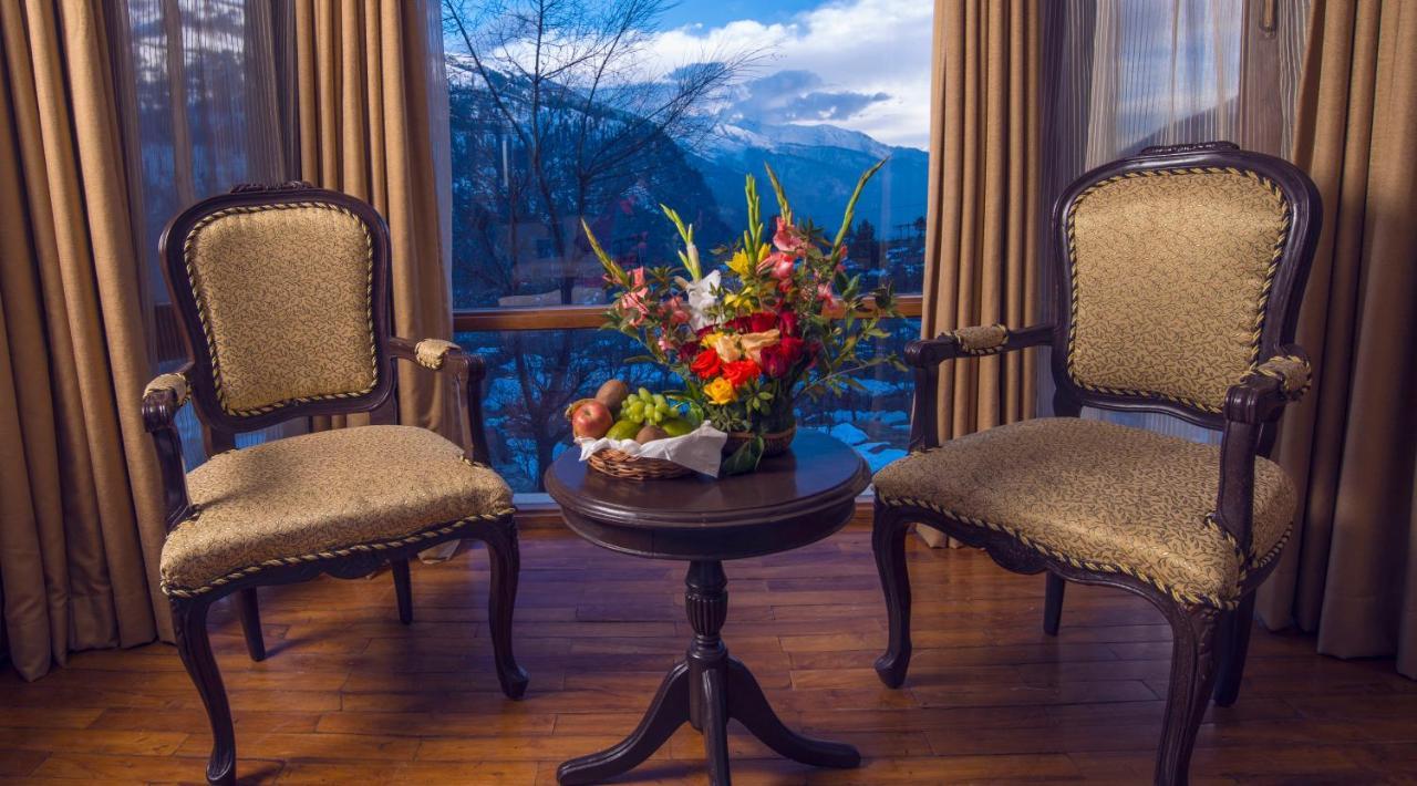 Solang Valley Resort Manāli Eksteriør bilde