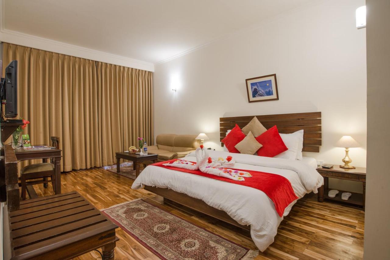 Solang Valley Resort Manāli Eksteriør bilde